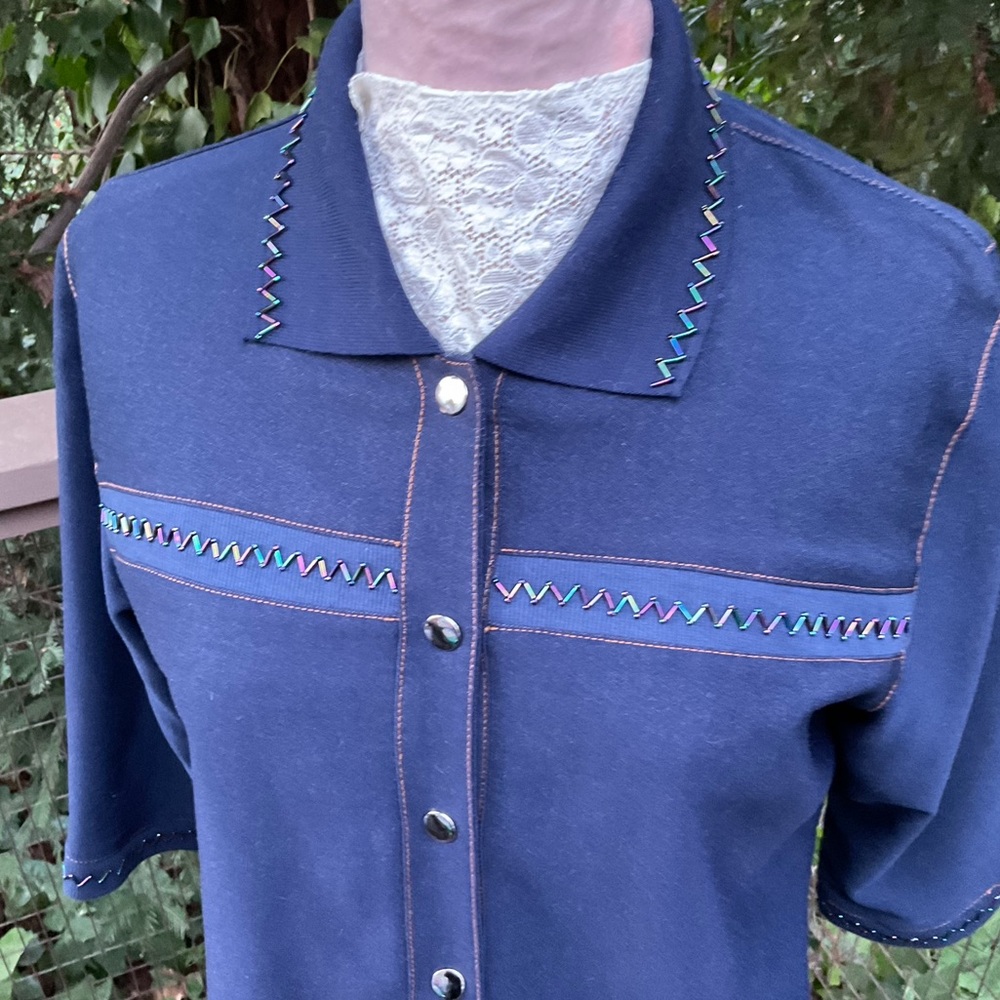 VTG  stretch Denim look blue western lightweight collared cuffs beads snap top M - Picture 4 of 12